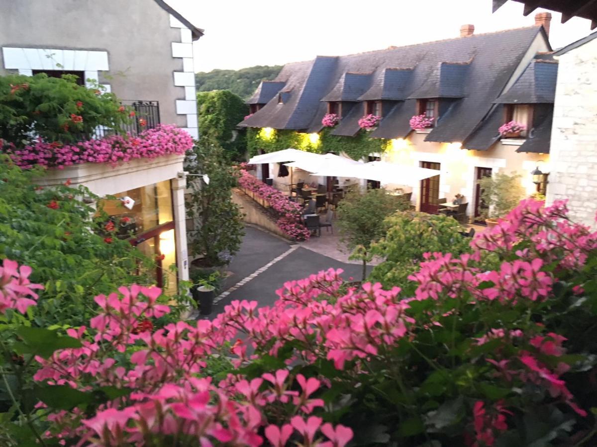 Logis Hotel La Croix Blanche Fontevraud Екстериор снимка