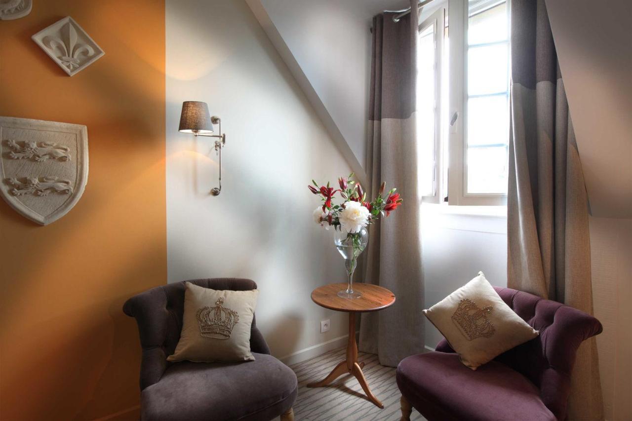 Logis Hotel La Croix Blanche Fontevraud Екстериор снимка