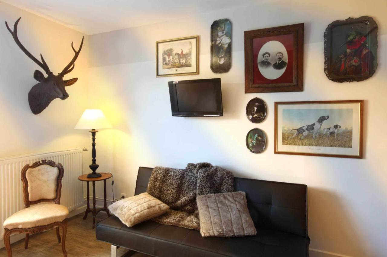 Logis Hotel La Croix Blanche Fontevraud Интериор снимка